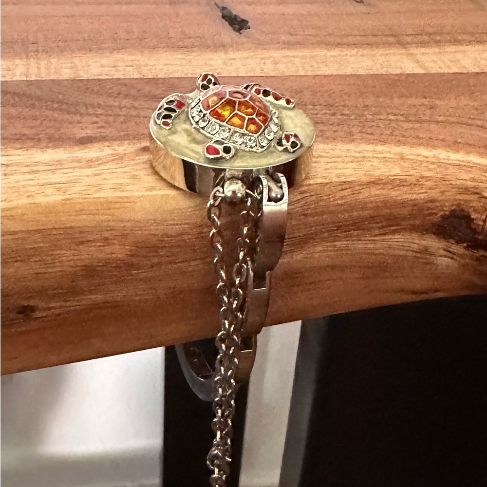 Tabletop handbag holder